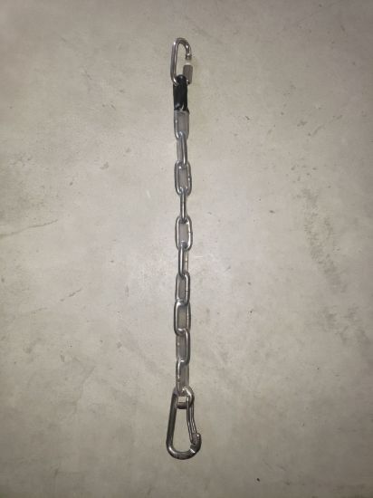 Picture of 12" x 6mm Chain Draw with 10mm Wire Gate Carabiner 